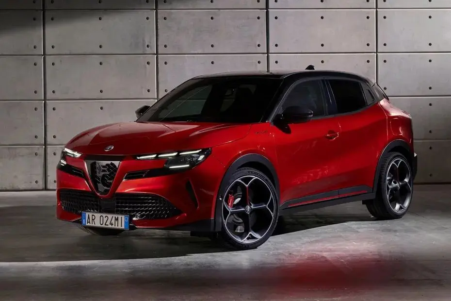 油电共生概念下的产物，Alfa Romeo发布Milano小型SUV