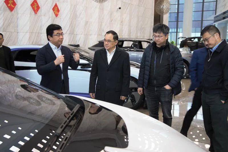 高合CEO现身长安汽车 窗口期积极自救