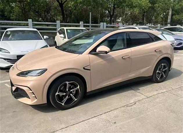 比亚迪海豹 06GT：纯电两厢轿车的新标杆​